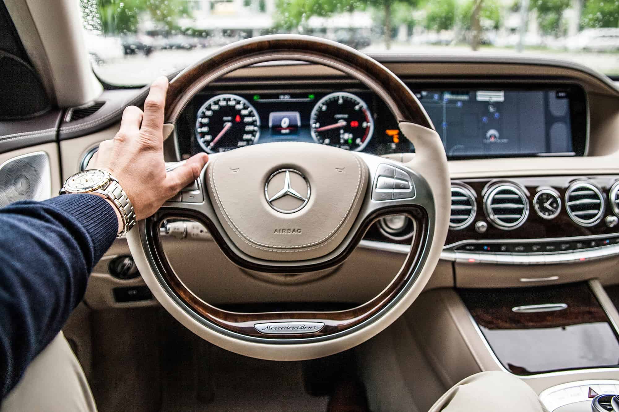 5 Strong Reasons to Consider Renting a Luxury Car in Atlanta